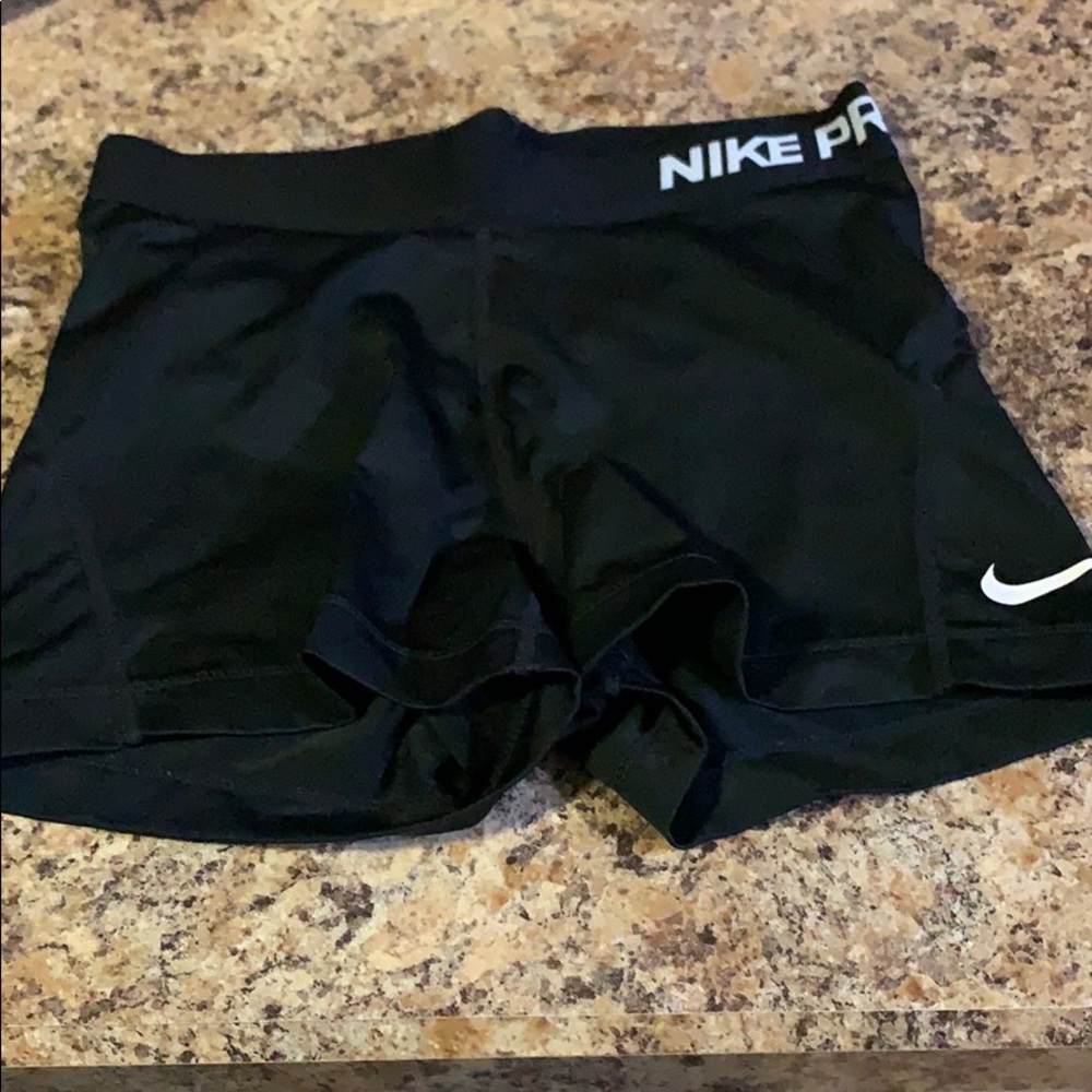 Nike pro black shorts